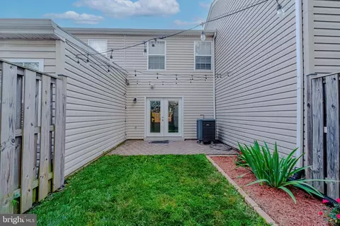 Exterior - 514 Lancaster Pl #514, Frederick, MD 21703 photo 5 of 7
