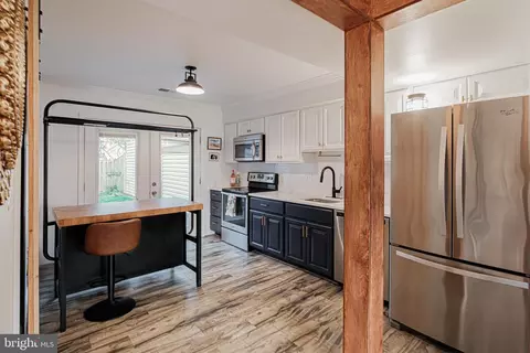 Kitchen - 514 Lancaster Pl #514, Frederick, MD 21703 photo 2 of 3