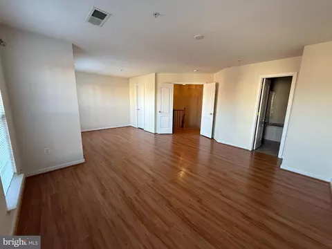 Living - 103 Whiskey Crk, Frederick, MD 21702 photo 6 of 6