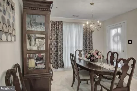 Dining - 2501 Coleridge Dr #2D, Frederick, MD 21702 photo 2 of 4