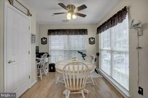 Dining - 2501 Coleridge Dr #2D, Frederick, MD 21702 photo 3 of 4
