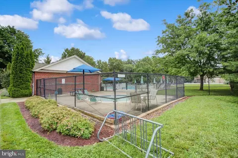 Exterior - 2501 Coleridge Dr #2D, Frederick, MD 21702 photo 4 of 4