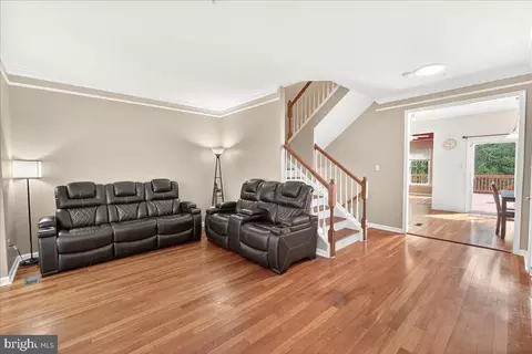 1833 Free Ter, Frederick, MD 21702 photo 2