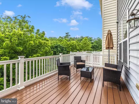 Exterior - 9657 Bothwell Ln, Frederick, MD 21704 photo 2 of 9