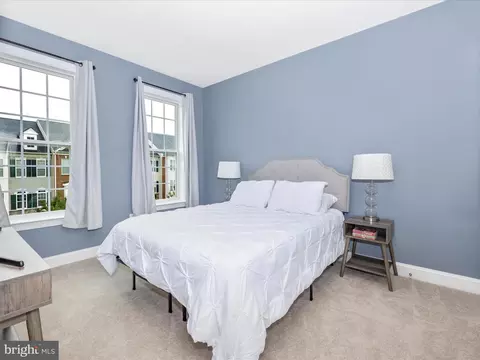 Bedroom - 9657 Bothwell Ln, Frederick, MD 21704 photo 9 of 10