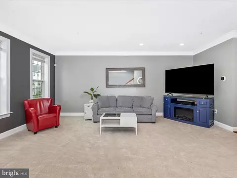 Living - 9657 Bothwell Ln, Frederick, MD 21704 photo 4 of 5