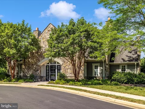 Exterior - 9657 Bothwell Ln, Frederick, MD 21704 photo 7 of 9