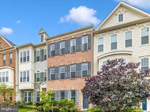 Exterior - 9657 Bothwell Ln, Frederick, MD 21704 photo 5 of 9