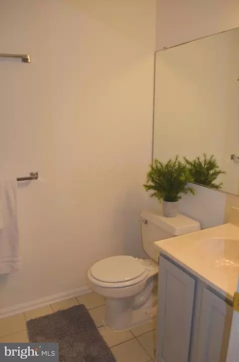 Bath - 2137 Wainwright Ct #2D, Frederick, MD 21702 photo 1 of 2