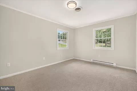 Bedroom - 6232 White Oak Dr, Frederick, MD 21701 photo 2 of 2