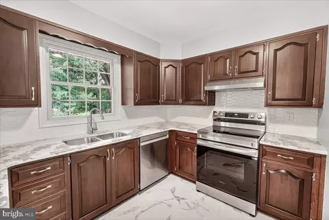 Kitchen - 6232 White Oak Dr, Frederick, MD 21701 photo 1 of 1