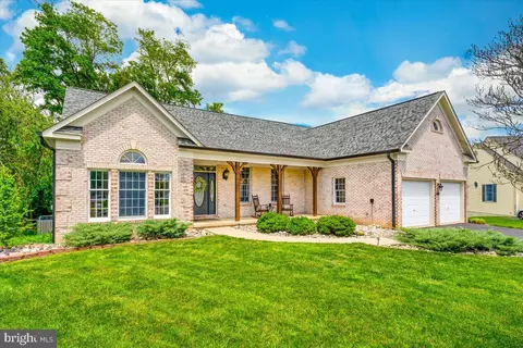 5810 Underwood Ct, Adamstown, MD 21710