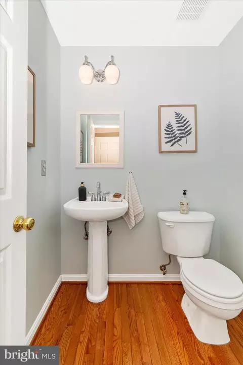 Bath - 2409 Rippling Brook Rd, Frederick, MD 21701 photo 1 of 3