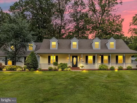 Exterior - 6047 Quinn Rd, Frederick, MD 21701 photo 2 of 12
