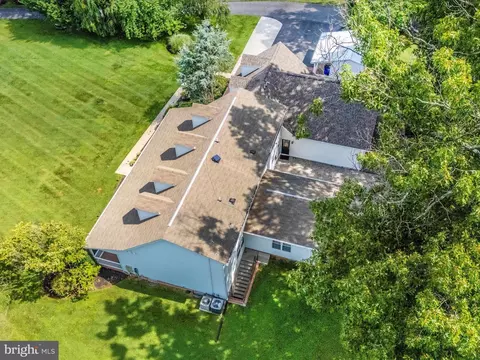 View/Area - 6047 Quinn Rd, Frederick, MD 21701 photo 3 of 4