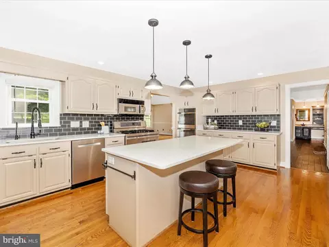 Kitchen - 6047 Quinn Rd, Frederick, MD 21701 photo 4 of 4