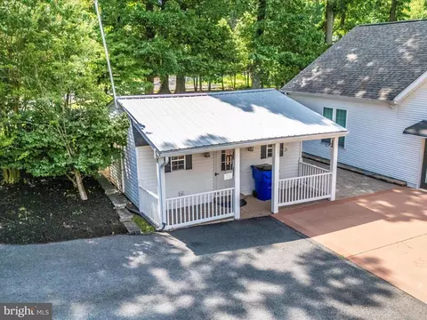 Exterior - 6047 Quinn Rd, Frederick, MD 21701 photo 9 of 12