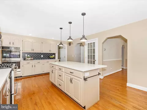 Kitchen - 6047 Quinn Rd, Frederick, MD 21701 photo 3 of 4