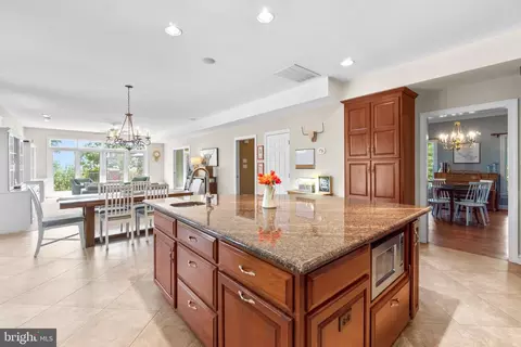 Kitchen - 7341 Kehne Rd, Frederick, MD 21702 photo 4 of 5