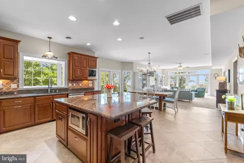 Kitchen - 7341 Kehne Rd, Frederick, MD 21702 photo 3 of 5