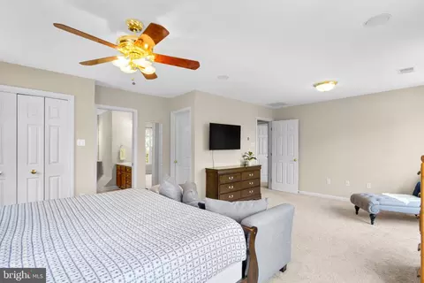 Bedroom - 7341 Kehne Rd, Frederick, MD 21702 photo 3 of 9