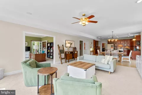 Living - 7341 Kehne Rd, Frederick, MD 21702 photo 1 of 4
