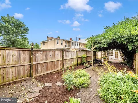 Exterior - 35 E 5th St, Frederick, MD 21701 photo 11 of 18