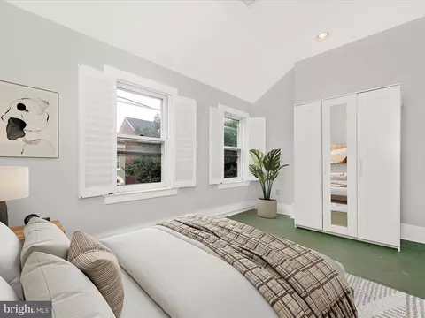 Bedroom - 35 E 5th St, Frederick, MD 21701 photo 1 of 8