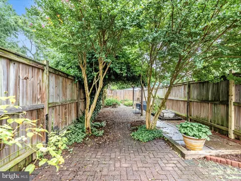Exterior - 35 E 5th St, Frederick, MD 21701 photo 5 of 18
