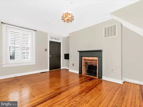 Living - 35 E 5th St, Frederick, MD 21701 photo 6 of 8