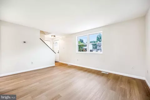 Living - 1798 Amber Ct, Frederick, MD 21702 photo 1 of 6