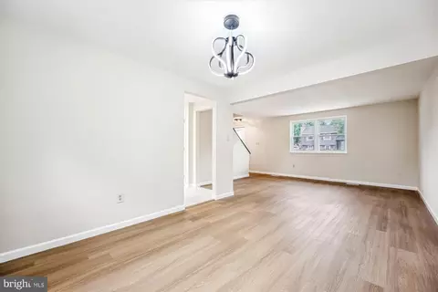 Living - 1798 Amber Ct, Frederick, MD 21702 photo 4 of 6