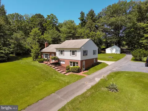6811 S Clifton Rd, Frederick, MD 21703