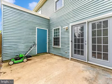 Exterior - 5803 G Oleander Pl #424, Frederick, MD 21703 photo 4 of 12
