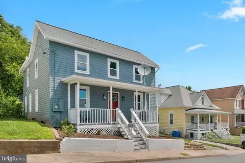 25 E C St, Brunswick, MD 21716
