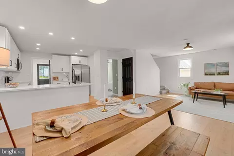 Dining - 25 E C St, Brunswick, MD 21716 photo 3 of 3