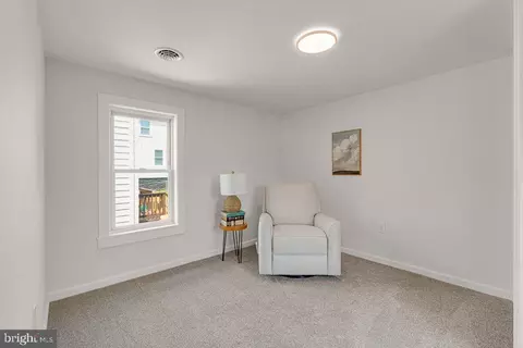 Bedroom - 25 E C St, Brunswick, MD 21716 photo 5 of 5