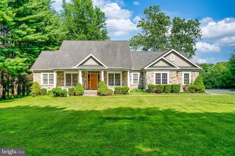 2329 Green Valley Rd, Clarksburg, MD 20871