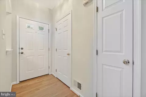 Entry Way - 2000 Sumner Dr, Frederick, MD 21702 photo 3 of 4