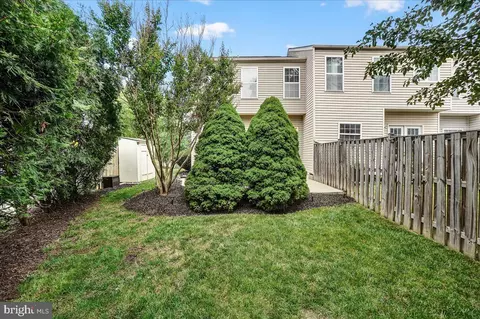 Exterior - 2000 Sumner Dr, Frederick, MD 21702 photo 7 of 29