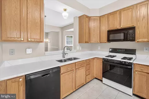Kitchen - 2000 Sumner Dr, Frederick, MD 21702 photo 4 of 4