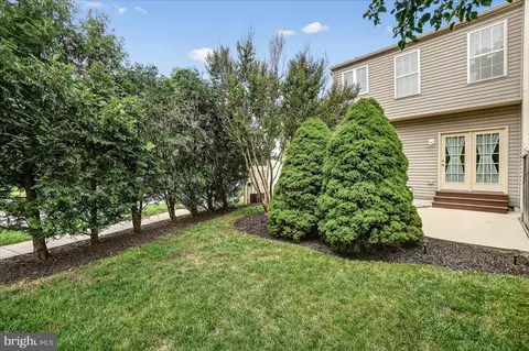 Exterior - 2000 Sumner Dr, Frederick, MD 21702 photo 8 of 29