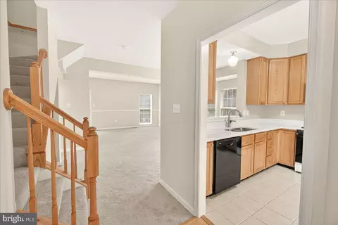 Entry Way - 2000 Sumner Dr, Frederick, MD 21702 photo 1 of 4