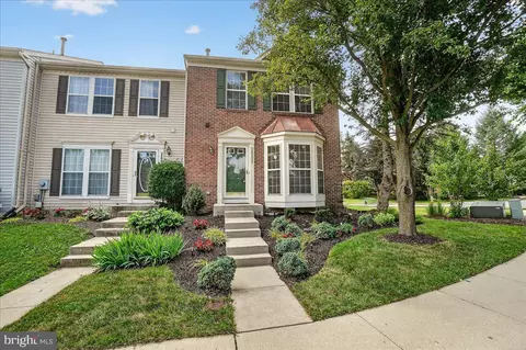 2000 Sumner Dr, Frederick, MD 21702
