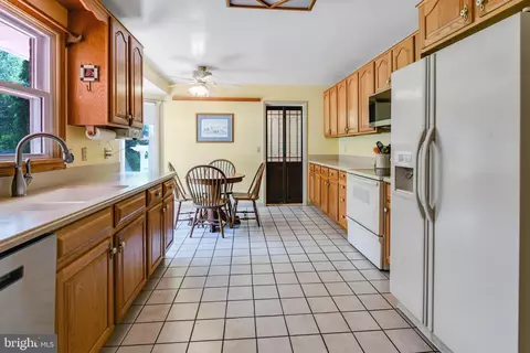 6403 White Oak Ct, Frederick, MD 21701 photo 13