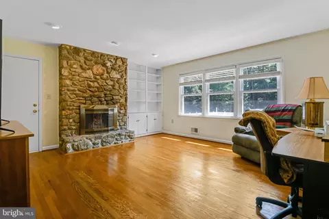 6403 White Oak Ct, Frederick, MD 21701 photo 12