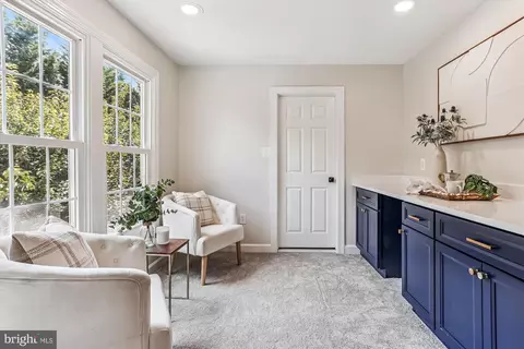 Entry Way - 5301 Sovereign Pl, Frederick, MD 21703 photo 8 of 12