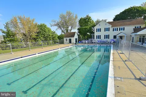 Exterior - 5301 Sovereign Pl, Frederick, MD 21703 photo 10 of 12