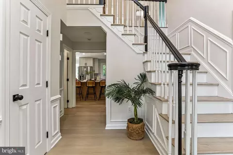 Entry Way - 5301 Sovereign Pl, Frederick, MD 21703 photo 2 of 12
