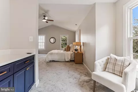 Entry Way - 5301 Sovereign Pl, Frederick, MD 21703 photo 9 of 12